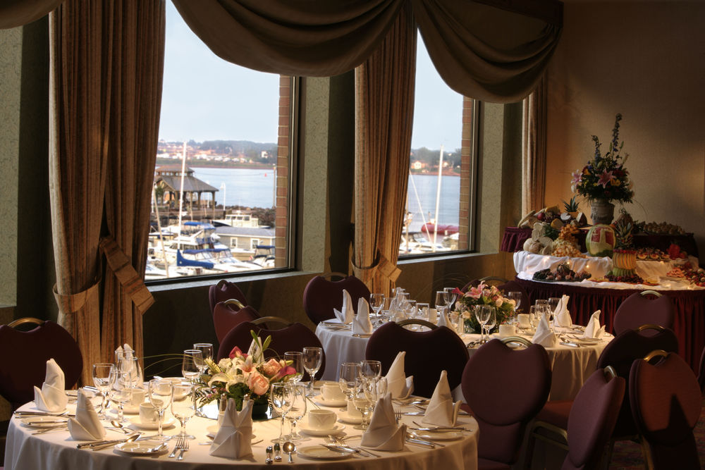 Delta Hotels By Marriott Prince Edward Charlottetown Restaurant photo